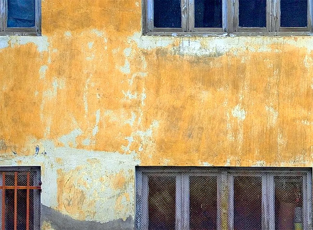 WALLS photography series by Mehran Ahmadi